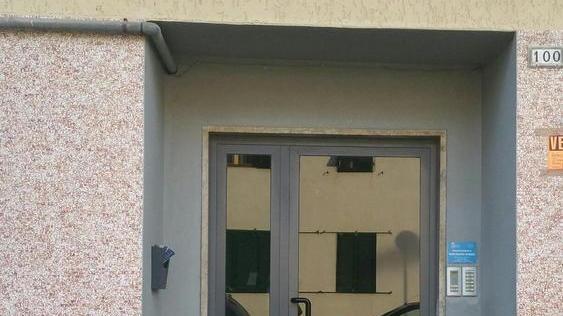 «Non avrebbe aperto la porta a nessuno»