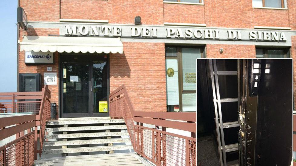 Furto da 30.000 euro alla banca di Zone