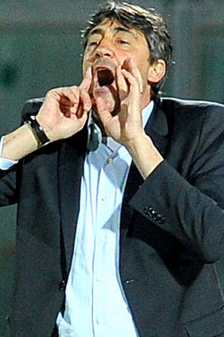 Silenzio, parla il capitano «Arriverà il vero Livorno» 