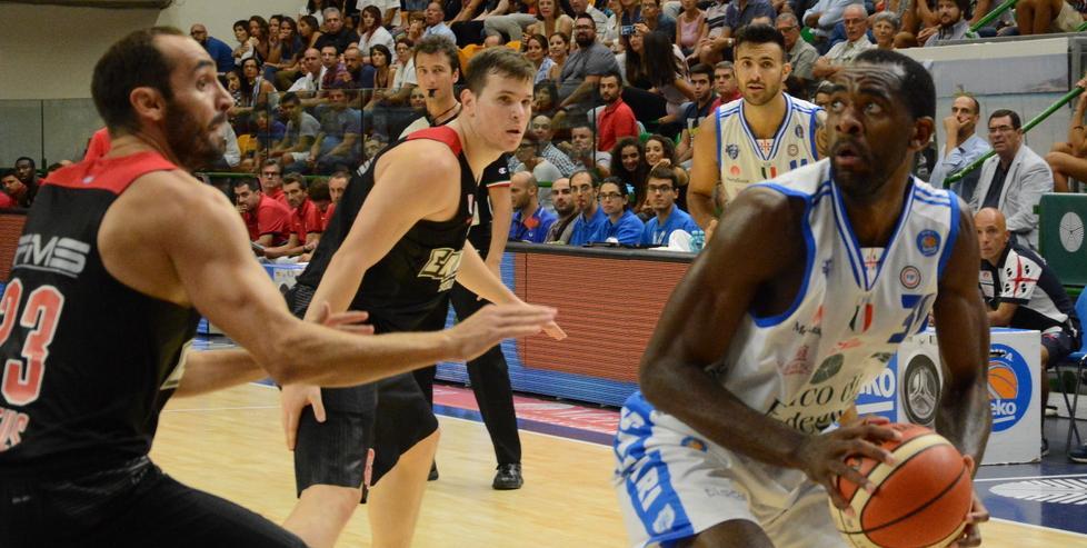  La Dinamo chiede strada al Varese 