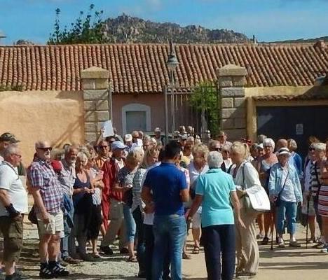 Mille turisti dal nord Europa in visita a La Maddalena 