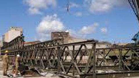 È facile e veloce da montare, può sostenere i mezzi pesanti