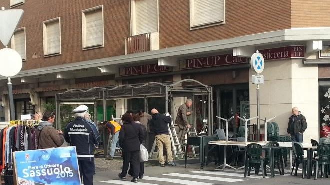 Dehor abusivo rimosso dagli operai del Comune