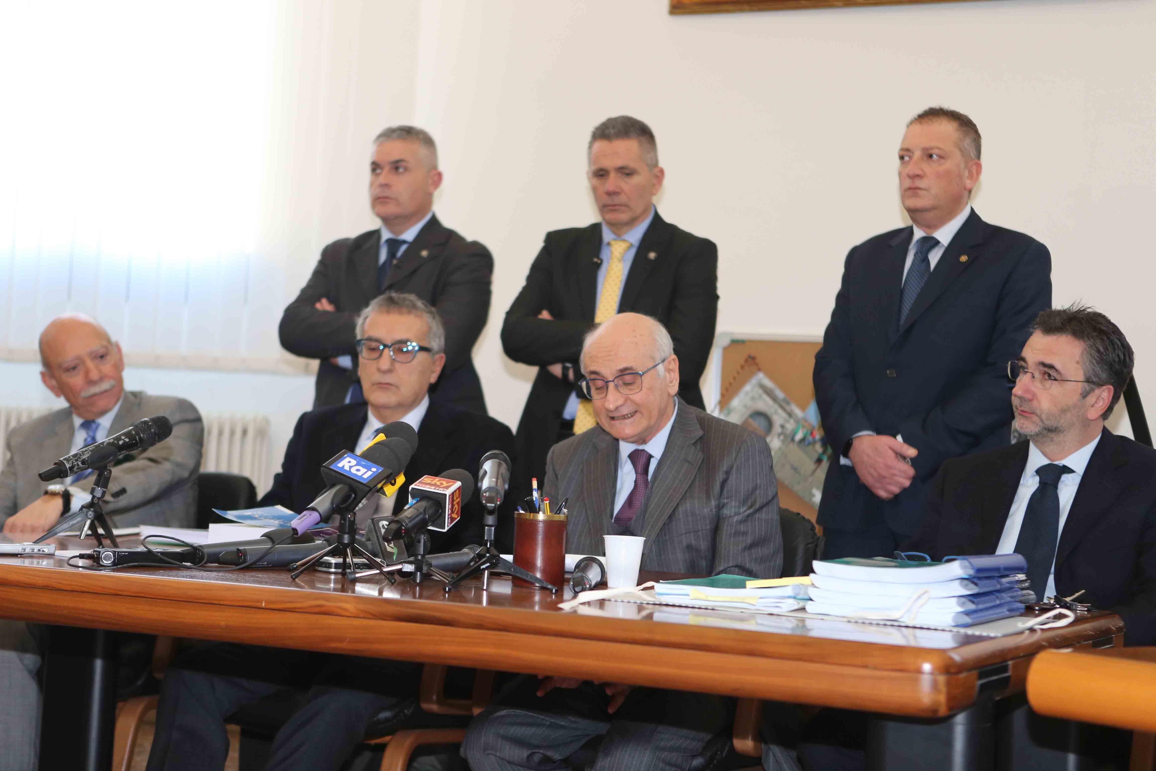 'Ndrangheta a Reggio Emilia, intimidazioni mafiose a Spadoni (M5s) e Silva (Lega): la Dda chiude le indagini