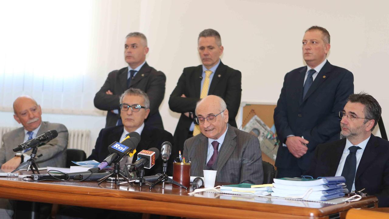 'Ndrangheta a Reggio Emilia, intimidazioni mafiose a Spadoni (M5s) e Silva (Lega): la Dda chiude le indagini