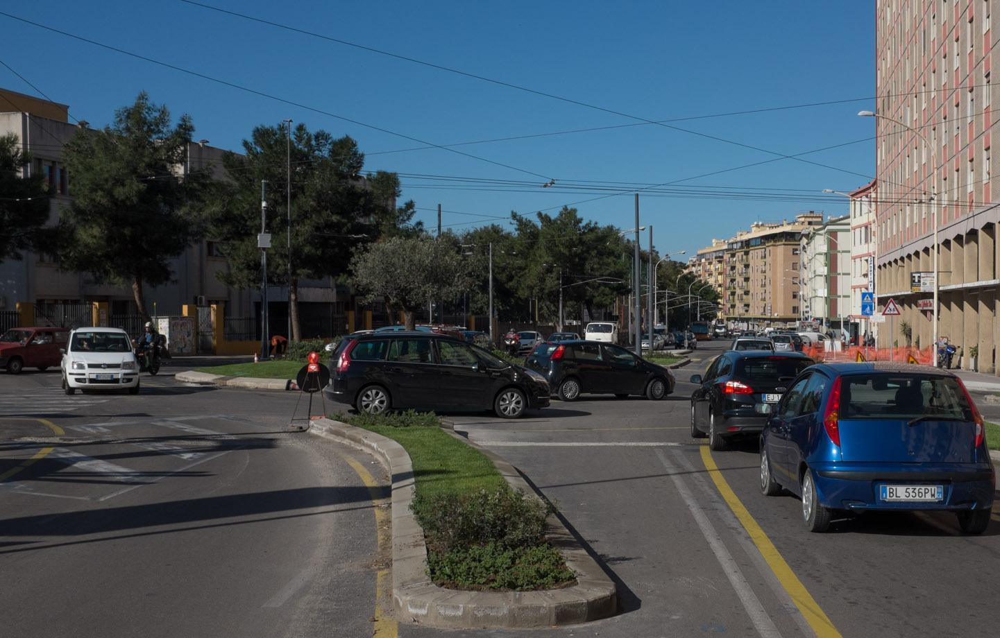 L'incrocio con via Cadello