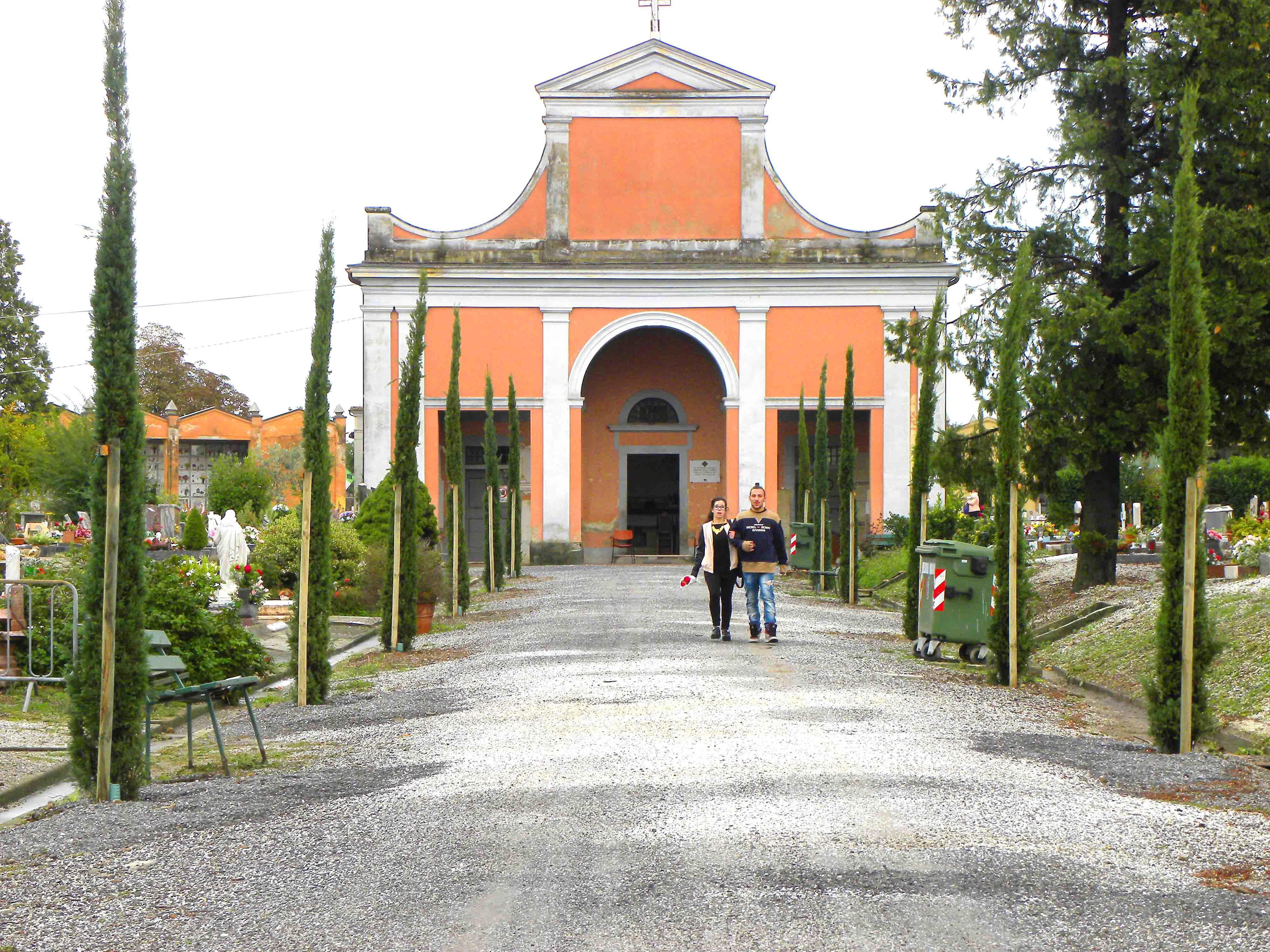 Il cimitero comunale di Pistoia (foto Gori)