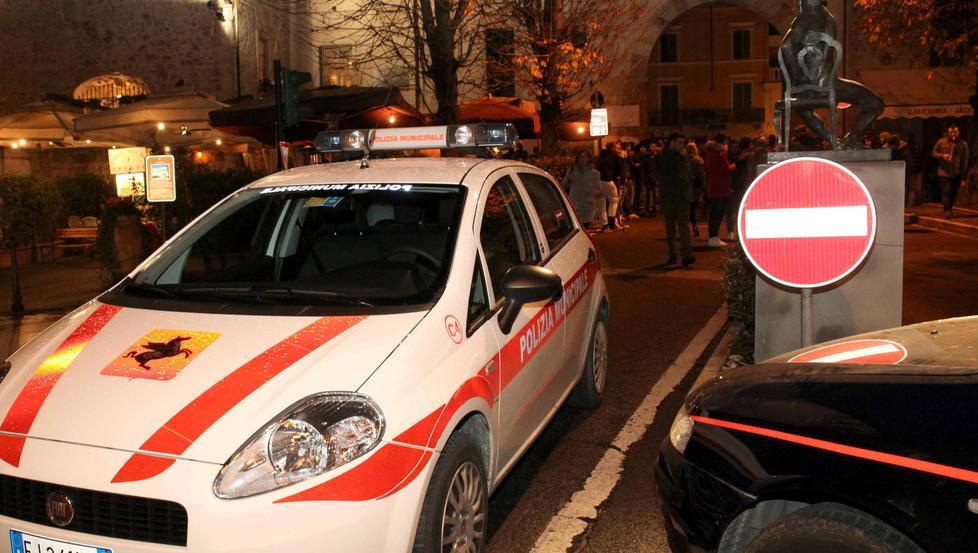 Risse, vandalismi e spaccio malgrado i vigili in borghese 
