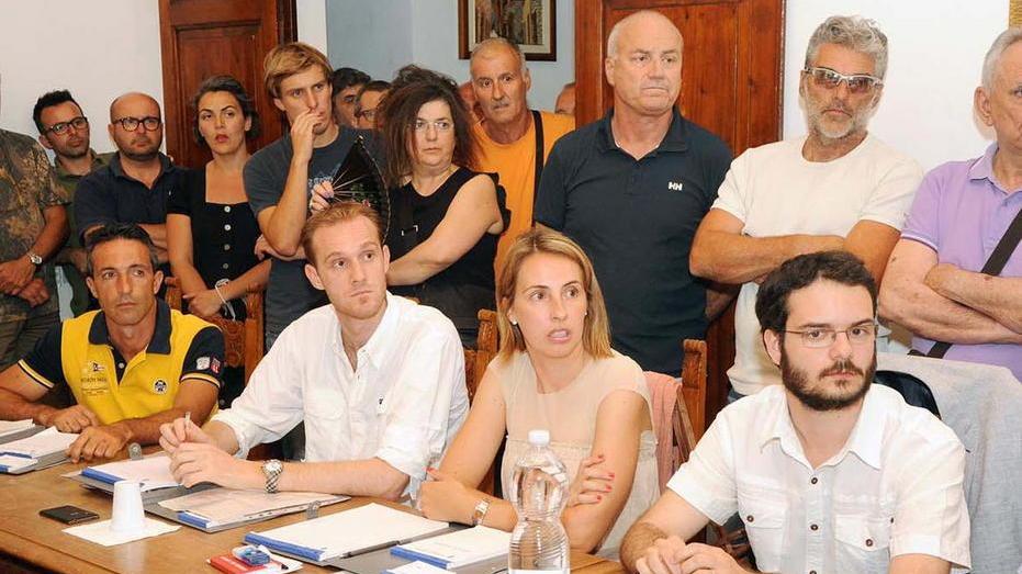 Consiglio comunale caos l’opposizione lascia l’aula