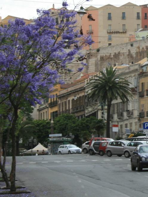 Un altro pianoforte pubblico vicino al Largo Carlo Felice