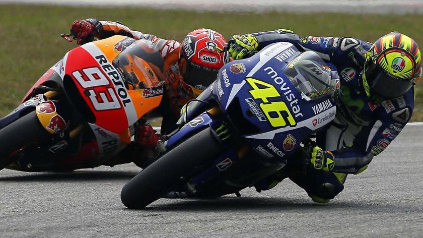 L’Italia si schiera con Valentino Rossi