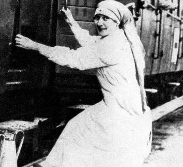 Tra massacri ed epidemie le donne conquistano un nuovo ruolo nella società 