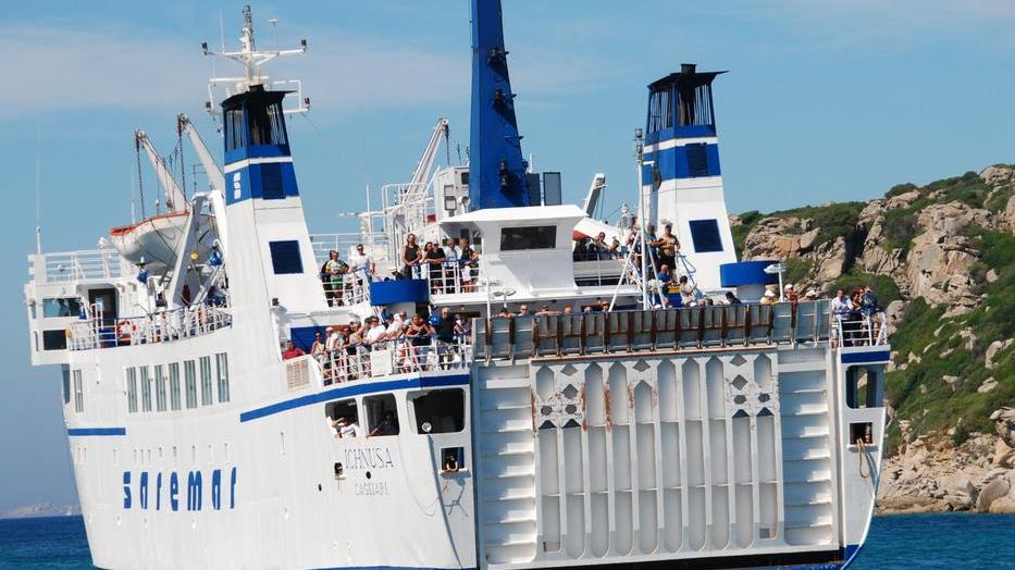 Deiana in Corsica per salvare le rotte