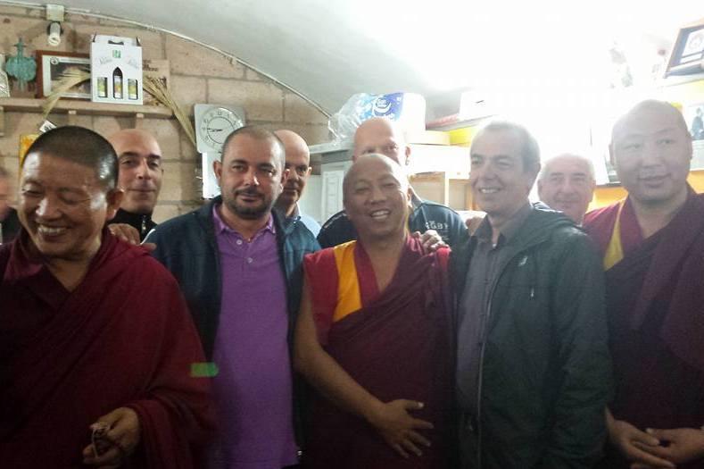 Il Mandala nel Temo: Bosa saluta i buddisti 