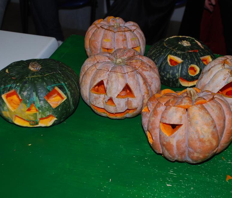 Il liceo delle scienze umane prepara la festa di Halloween