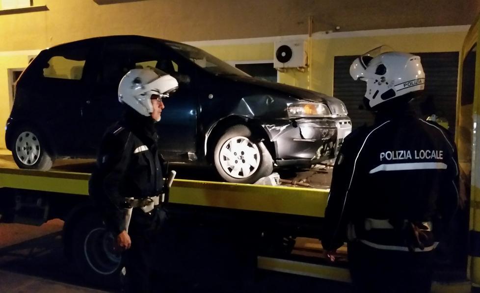 Guida ubriaco: scene da film in centro 
