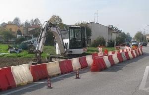 Via Cento più sicura per pedoni e ciclisti Cominciati i lavori