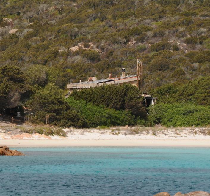 Isola di Budelli, bufera sul progetto: raddoppiano le volumetrie 