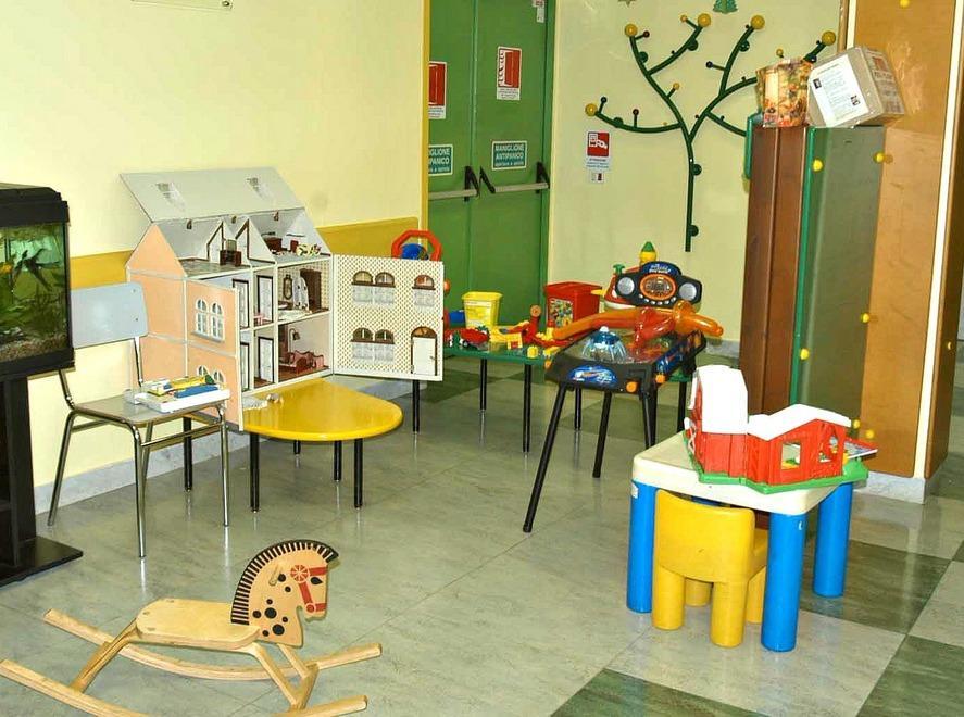 Troppi schiaffi: ricoverata una bambina di sei anni di Modena 