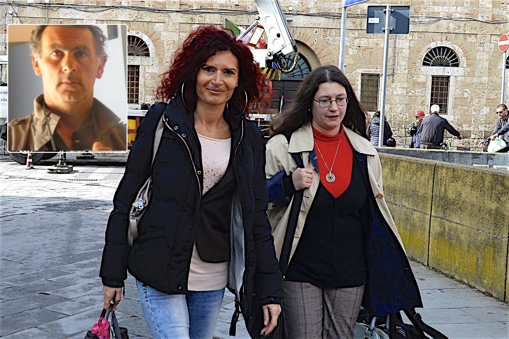 Gli avvocati Pollini e Ceraolo all'uscita del carcere, nel riquadro, Giuseppe Di Gioia (foto Bf)
