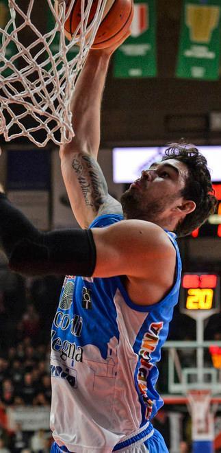 Tutti a scuola da Joe Alexander: «Sono solo uno del gruppo»