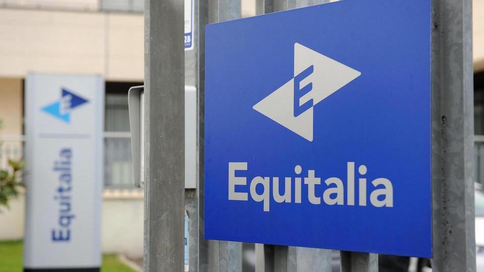 Dieci fratelli e una casa che li lega, ecco come salvarsi dai debiti