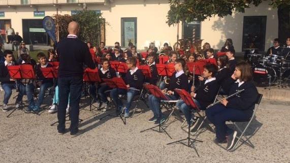 Che entusiasmo per DoReMi «E ora si fa la banda del paese»