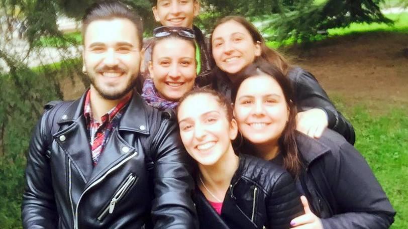 Il designer Agostino Deledda con alcuni amici