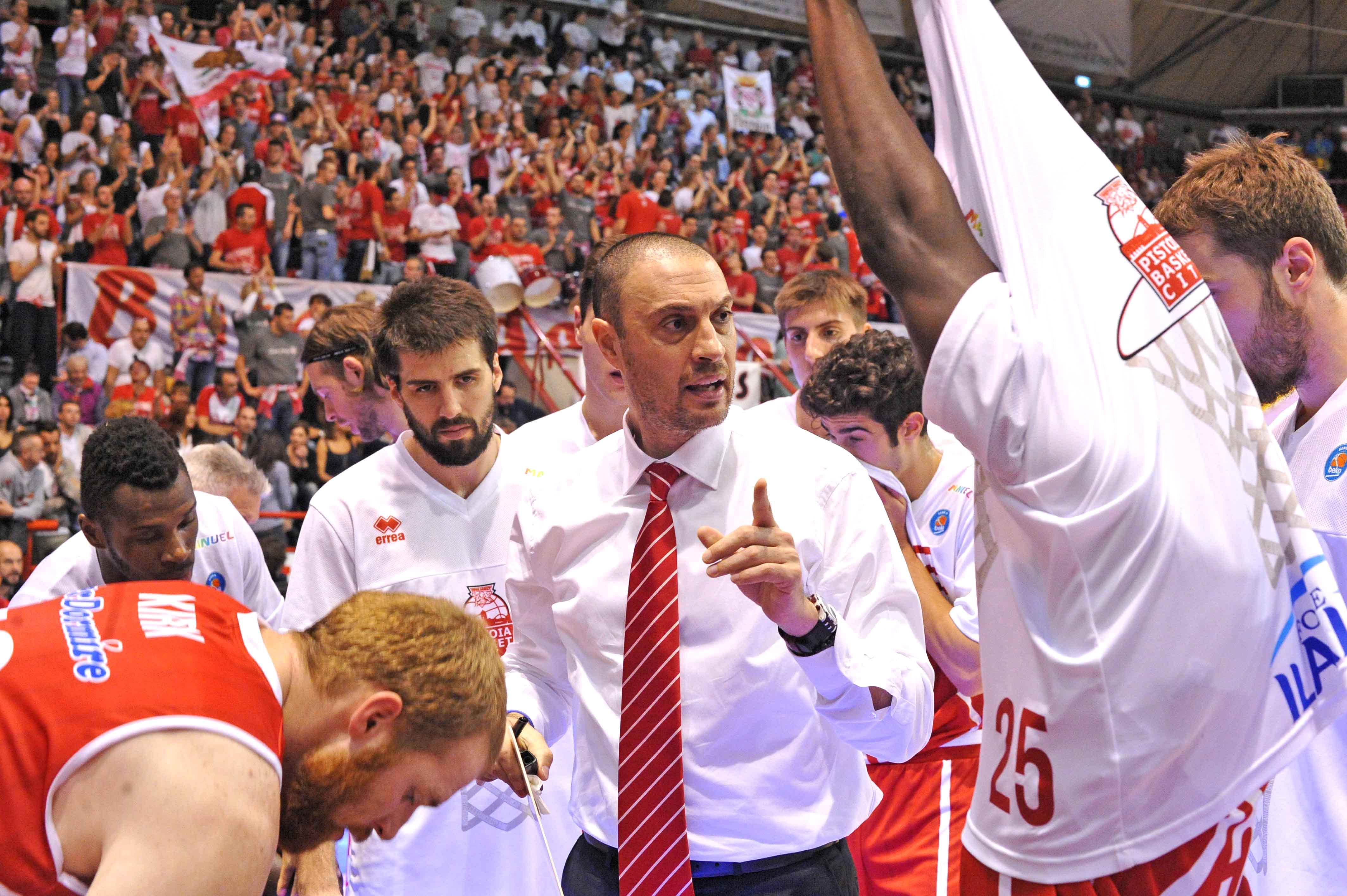Vincenzo Esposito, coach della Tesi Group Pistoia (foto Lorenzo Gori)