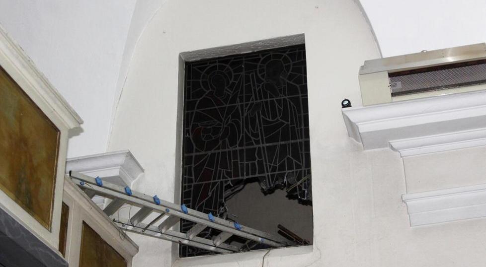 I ladri fanno razzia nella chiesa di Montescudaio