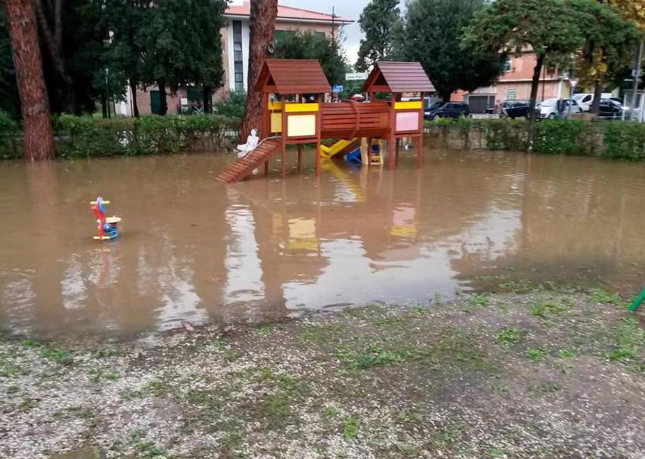Stazione finisce sott’acqua Oggi chiuse due scuole 