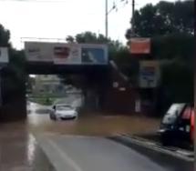 Un paese che va in tilt sotto un fiume di fango 