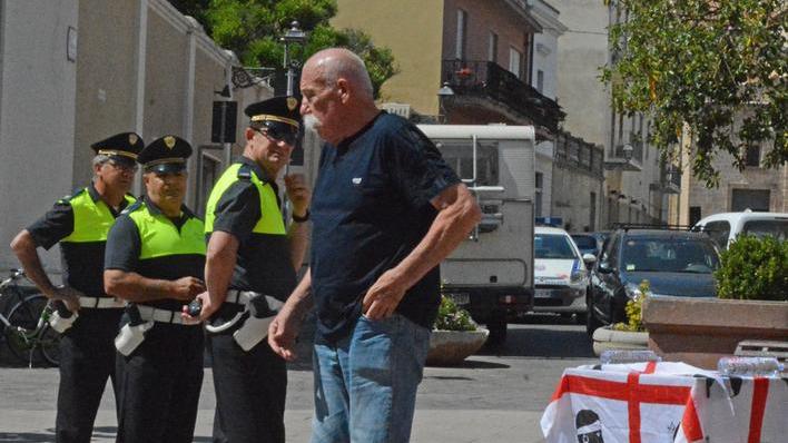 Processo a Doddore Meloni, nulla la notifica in italiano