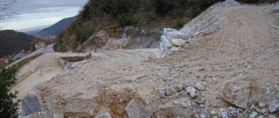 Il Comune di Carrara: "I lavori fatti sui ravaneti non aumentano il rischio idraulico" 