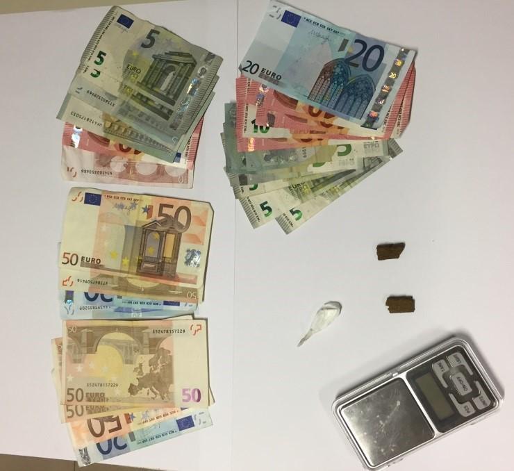 Il materiale sequestrato