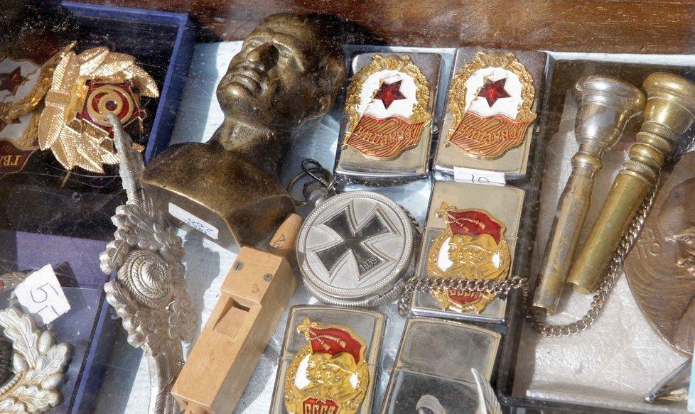 Una mozione in Regione contro i gadget fascisti 