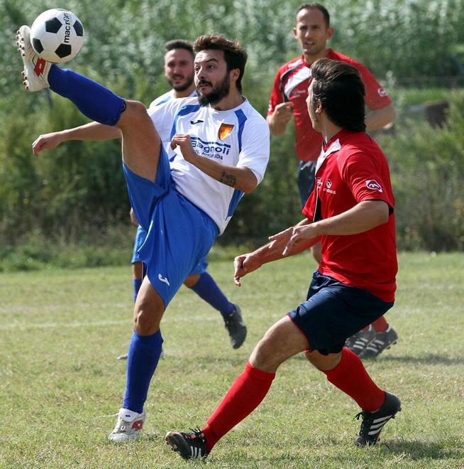 I riflettori del calcio Uisp puntati su Sesa-Real Isola 