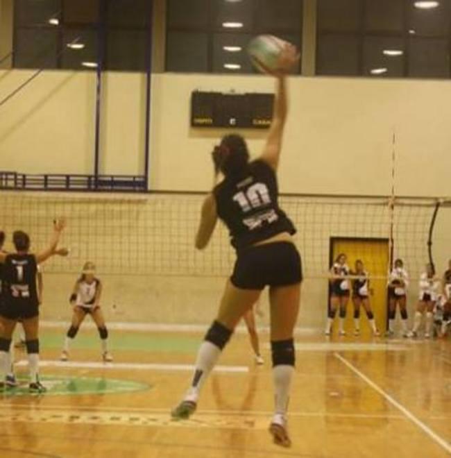 Pallavolo femminile, Alisea Nottolini riceve il Castelvetro Modena