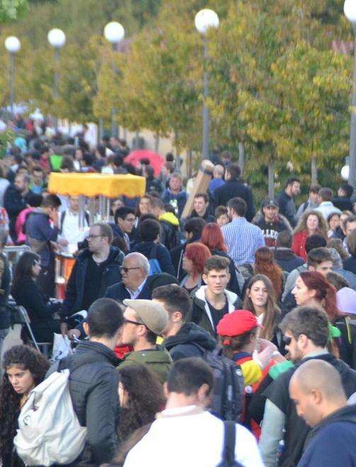 Spazzamento notturno e 1.800 contenitori in città 