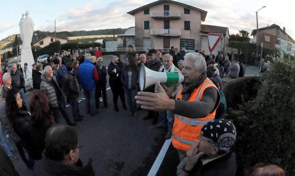  Costa: per i ritardi dieci persone in cassa integrazione