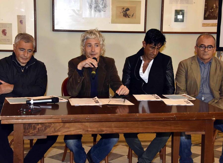 Fiorello show e il re del varietà punta su Livorno 