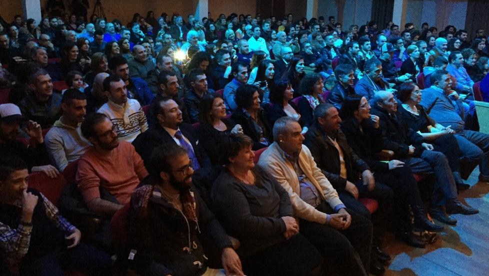 Teatro, una corsa a due per la nuova gestione 