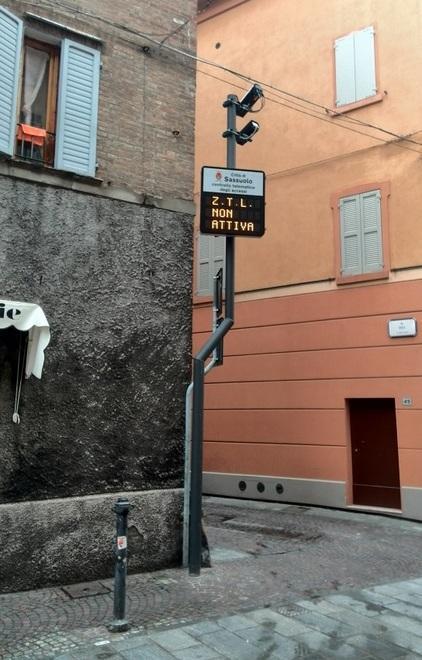 Si accende il varco di via Caula 