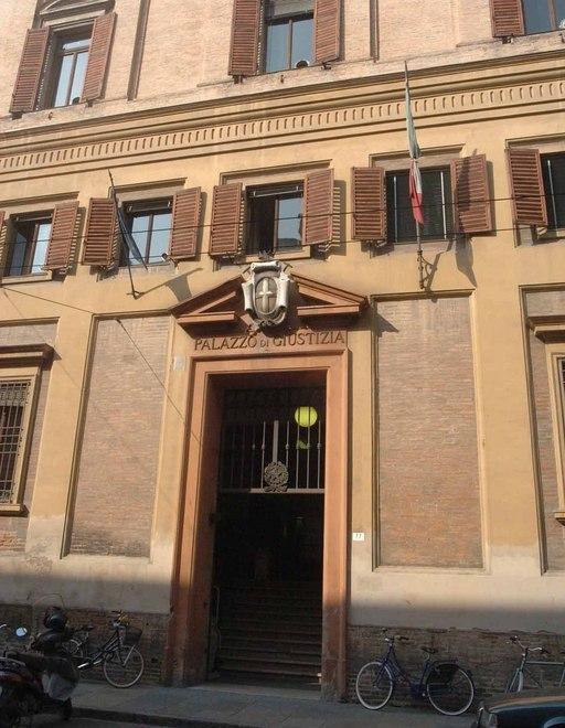«Picchiato dai Cc» L’accusa non regge
