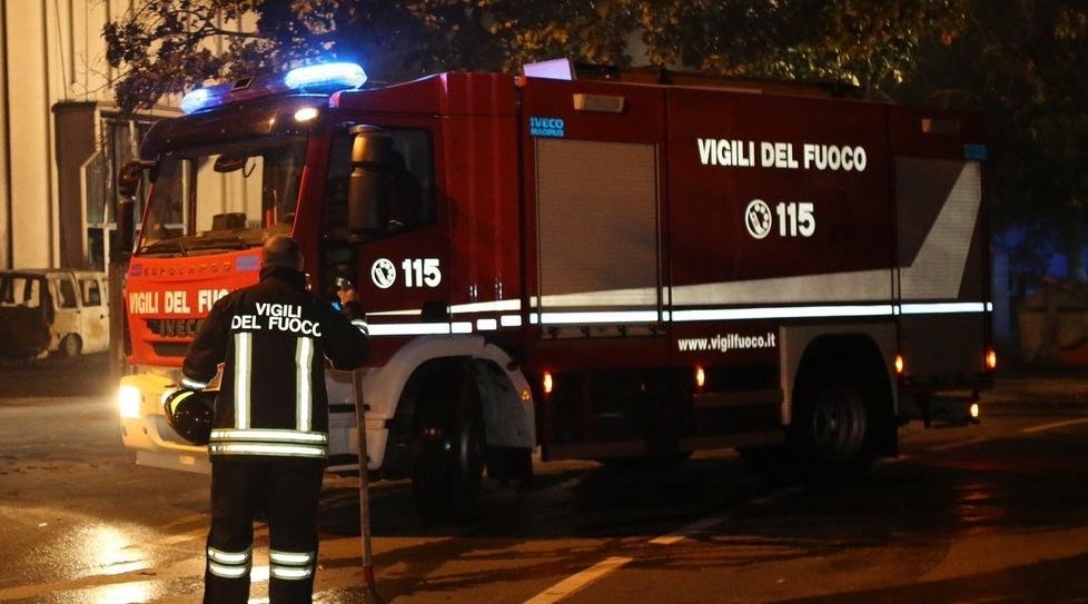 Un incendio di canna fumaria minaccia la chiesa di Grassano