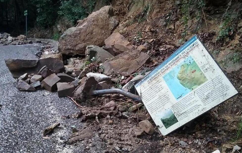 Chiusi parco di Baratti Populonia e Castello di Piombino