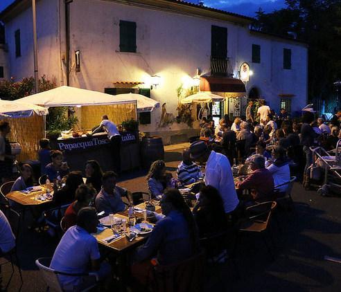 Via alla raccolta firme per salvare il bar del paese 