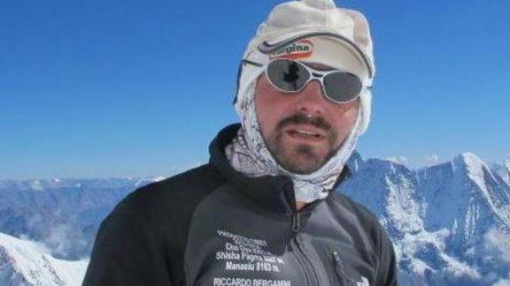 Bergamini ce l’ha fatta di nuovo è sua la vetta dell’Himlung Himal