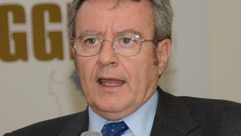 L’ex senatore candidato a sindaco