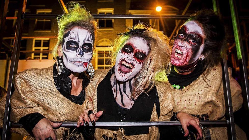 “Zombie Walk”: dai social network al flash mob